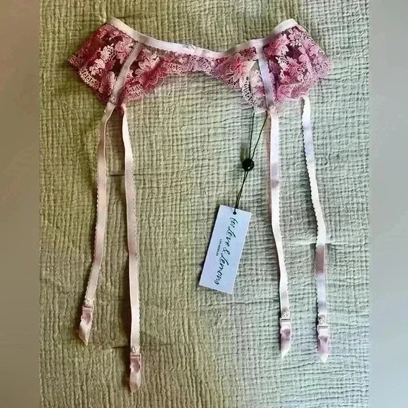 For Love & Lemons Pearl Embellished Garter Stocking Belt in Pink Lace XXS NWT - Picture 8 of 8